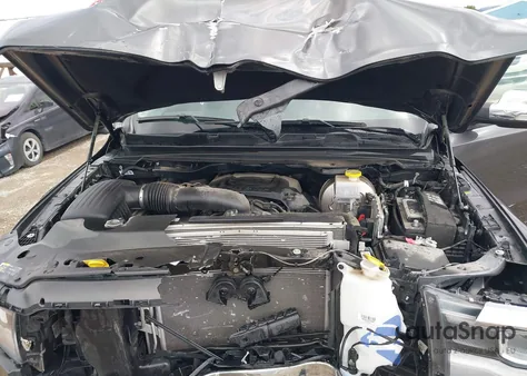 2022 Ram 1500 Laramie 4X4 5'7 Box z USA, uszkodzony, nr VIN 1C6SRFJT4NN258419